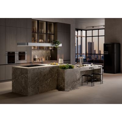 14. Ekspres do kawy SMEG DCF02WHEU