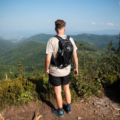 3. NC1950 PLECAK TURYSTYCZNY CZARNY CAVER 18L NILS CAMP