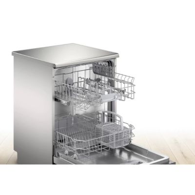 4. Zmywarka BOSCH SMS2HTI60E