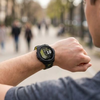 5. Etui Tech-Protect Defense Air na Garmin Forerunner 70 / 170 - czarne