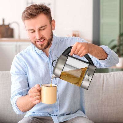 6. Czajnik elektryczny Black+Decker BXKE2205E