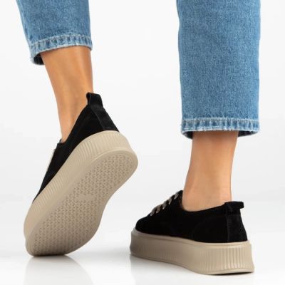 7. Skórzane półbuty sneakersy na platformie czarne Filippo DP6122