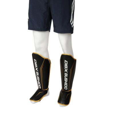 12. Ochraniacze na piszczele - ProFighter