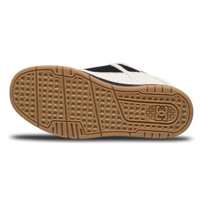 6. DC Shoes STAG DC01813114 White