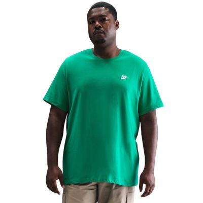 8. Koszulka męska Nike Club Tee zielona AR4997 324