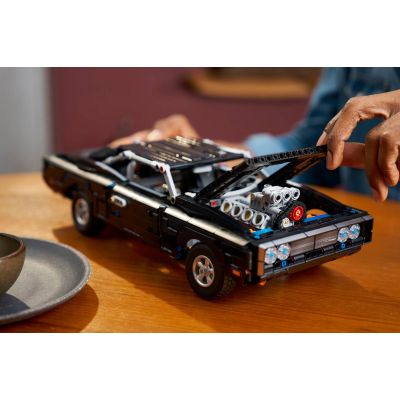 17. LEGO Technic 42231 - Samochód Fast and Furious Dodge Charger R/T
