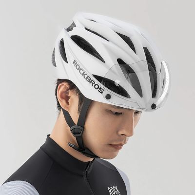 12. Kask rowerowy Rockbros z szybką, odpinane okulary z ochroną UV, unisex, błyszczący - biały