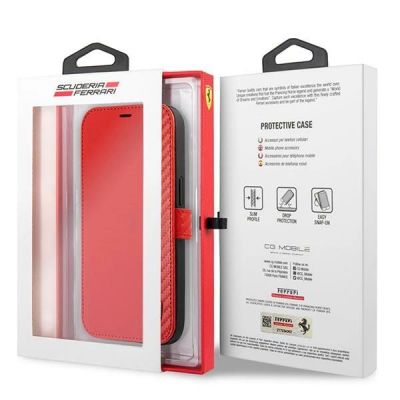 7. Etui Ferrari On Track Carbon Stripe na iPhone 13 mini - czerwone