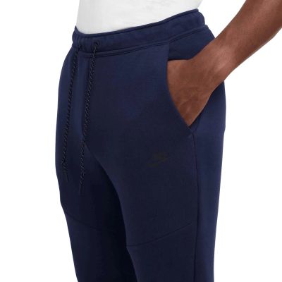 3. Spodnie Nike Techfit Fleece Jogger M HV0959-451