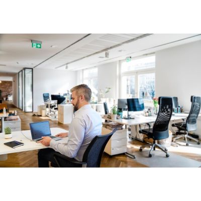 13. Kensington Wąska blokada z zamkiem szyfrowym do laptopa