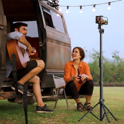 4. Selfie stick Ugreen LP680 ze stojakiem i pilotem Bluetooth 1.8m - czarny