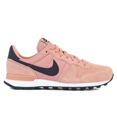 2. WMNS INTERNATIONALIST
