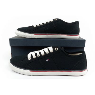 16. Buty Tommy Hilfiger M FM56816983