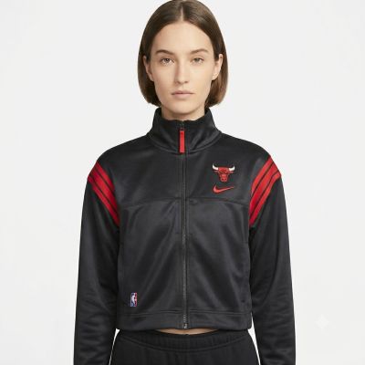 4. Kurtka Nike Chicago Bulls Courtside 75 Tracksuit Jacket Wmns Black/University Red/Black - DB1394-010