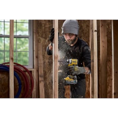 20. Zakrętarka udarowa XR 18V DCF860N DEWALT