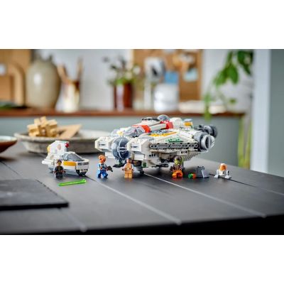 20. LEGO Star Wars 75357 Duch i Upiór II