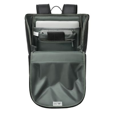 11. Rivacase Eden plecak City backpack Czarny Poliester, Skóra woskowana (Pull Up)