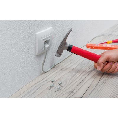 2. Młotek dla elektryków