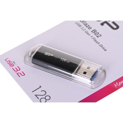 3. Pendrive Silicon Power Blaze B02 128GB USB 3.1 kolor czarny (SP128GBUF3B02V1K)