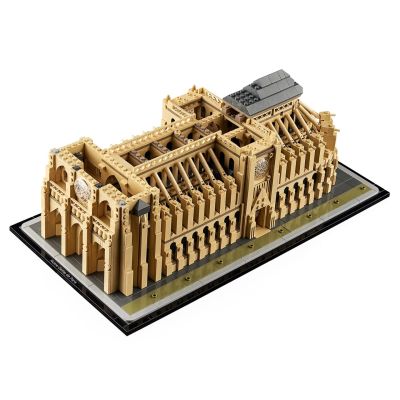 8. LEGO Architecture 21061 Notre-Dame w Paryżu