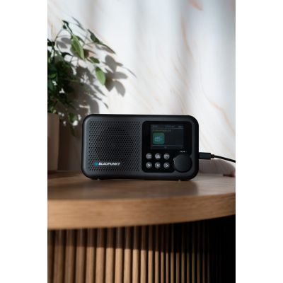 6. Radio przenośne BLAUPUNKT DAB DR8BK, czarny