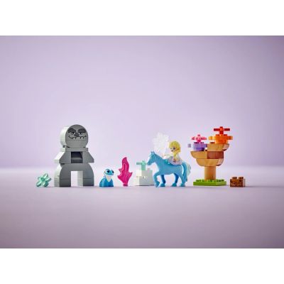 7. LEGO Disney 10418 Elza i Bruni w Zaczarowanym Lesie