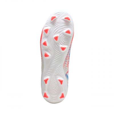 6. Buty piłkarskie Puma Future 8 Match FG/AG Jr 108614 01