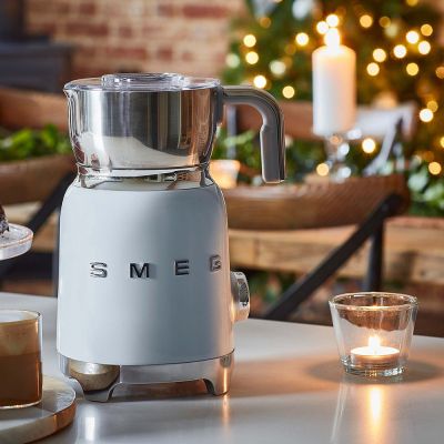 7. Smeg MFF11PBEU spieniacz / podgrzewacz do mleka Automatyczny spieniacz/podgrzewacz do mleka Niebieski