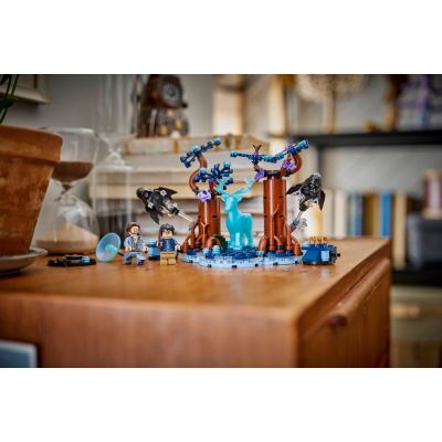 11. LEGO Harry Potter 76475 - Zakazany Las: Expecto Patronum