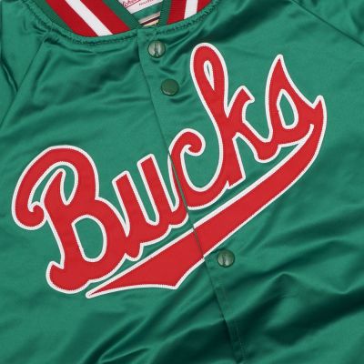 10. Kurtka Mitchell & Ness NBA Milwaukee Bucks Lightweight Jacket M STJKMG18013-MBUDKGN