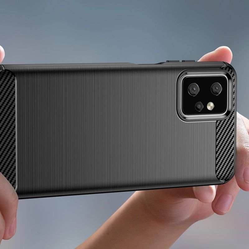 5. Carbon Case etui do Motorola Moto G Power 2023 elastyczny silikonowy karbonowy pokrowiec czarne