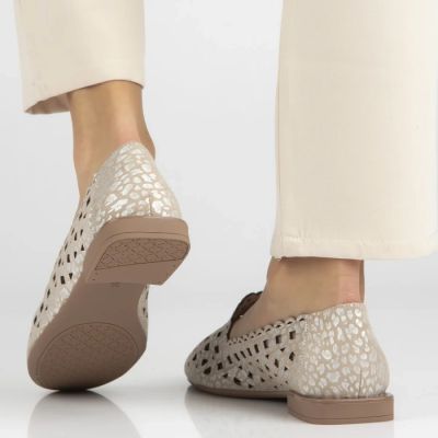 6. Skórzane półbuty damskie ażurowe beżowe Filippo DP7710