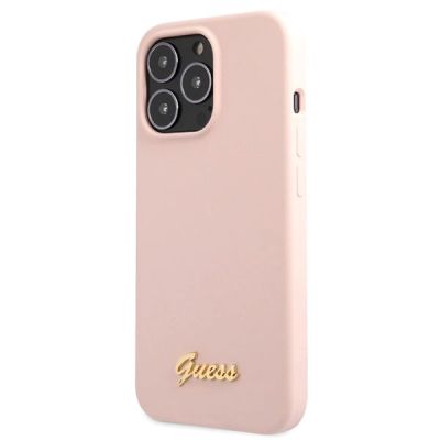 2. Etui Guess Silicone Script Gold Logo na iPhone 13 Pro Max - jasnoróżowe