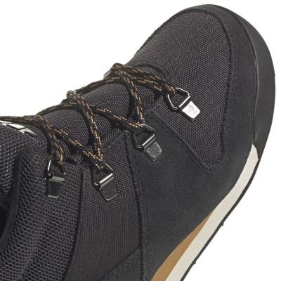 6. Buty adidas Terrex Snowpitch Jr IF7505