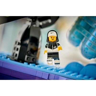 4. LEGO Nike 43025 - Zestaw Nike Air Max 95 x LEGO