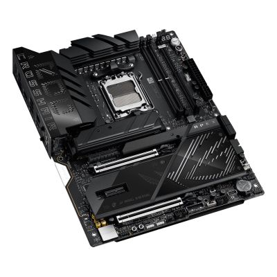 40. Płyta główna ASUS ROG CROSSHAIR X870E APEX