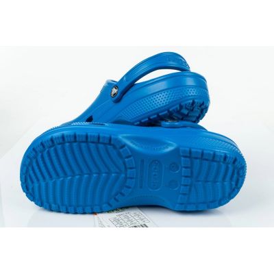 30. Klapki Crocs Classic W 10001-4JL