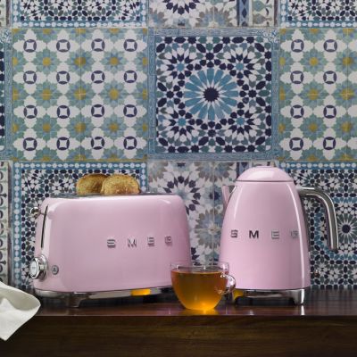 8. Smeg TSF03PKEU toster 6 4 kaw. 2000 W Różowy
