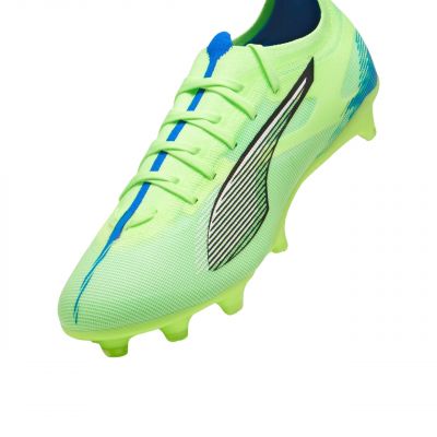 6. Buty piłkarskie Puma Ultra 5 Match FG/AG 107687 03