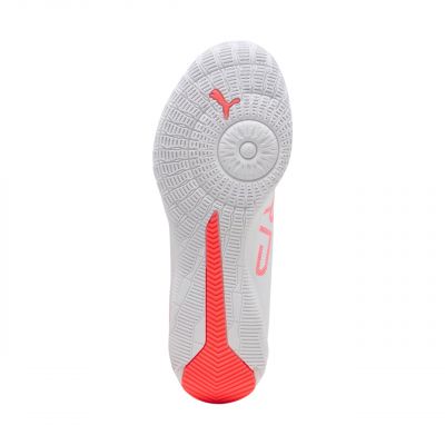 6. Buty piłkarskie Puma Ultra 5 Match+ LL IT Jr 108353 01