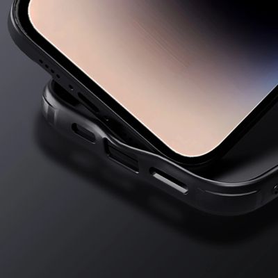 11. Etui Nillkin CamShield Pro Magnetic Case na iPhone 16 Pro - czarne