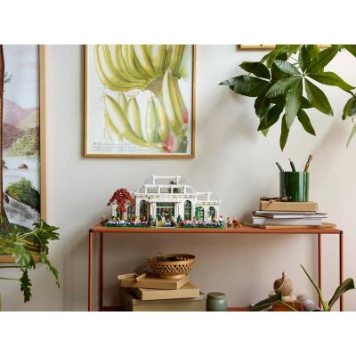15. LEGO Ideas 21353  - Ogród botaniczny