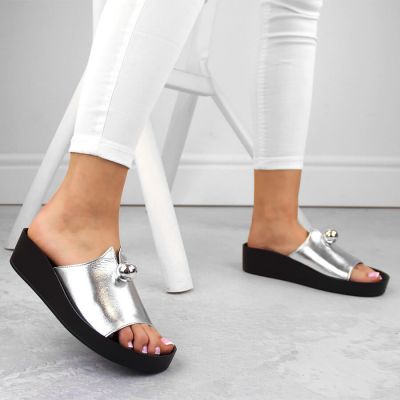 25. Sandały damskie zabudowane ażurowe beżowe Sabatina