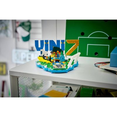24. LEGO Editions 43027 - Vini Jr. - piłkarskie momenty