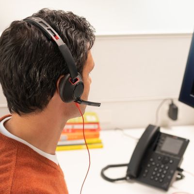 63. Słuchawki nauszne POLY Blackwire 5220 8X231AA