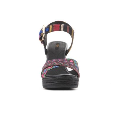 7. Buty na koturnie Geox W D82P6G 000AW C0042