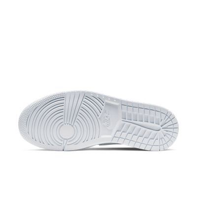 6. Buty Nike Air Jordan 1 Mid W BQ6472-110