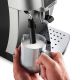 3. Ekspres ciśnieniowy DeLonghi ECAM 220.30.SB