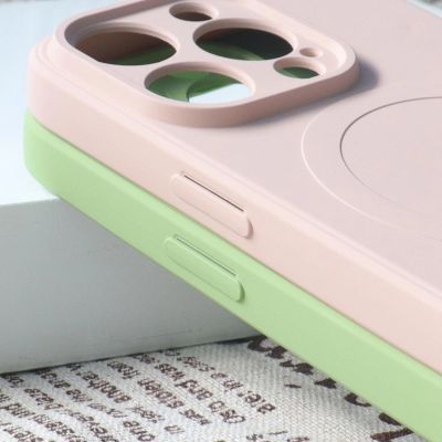 6. Silikonowe etui kompatybilne z MagSafe do iPhone 15 Plus Silicone Case - różowe