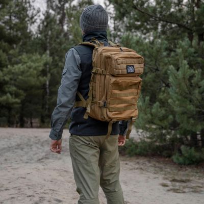 21. Plecak turystyczny Offlander Survival 43L OFF_CACC_07KH